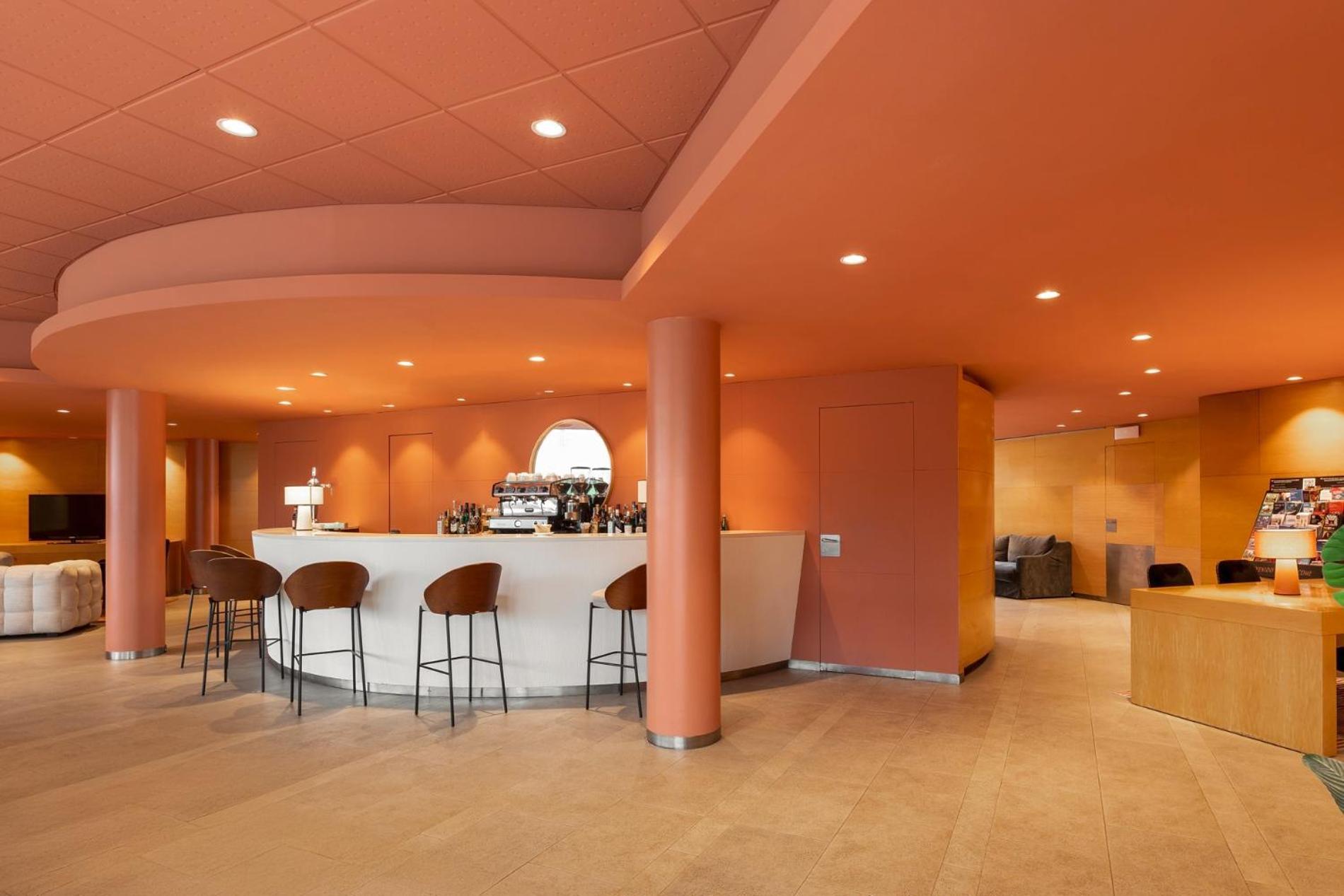 Acta Sant Just Hotell Sant Just Desvern Exteriör bild